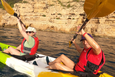 Jávea: Kajaktour vom Granadella Strand zu den Meereshöhlen