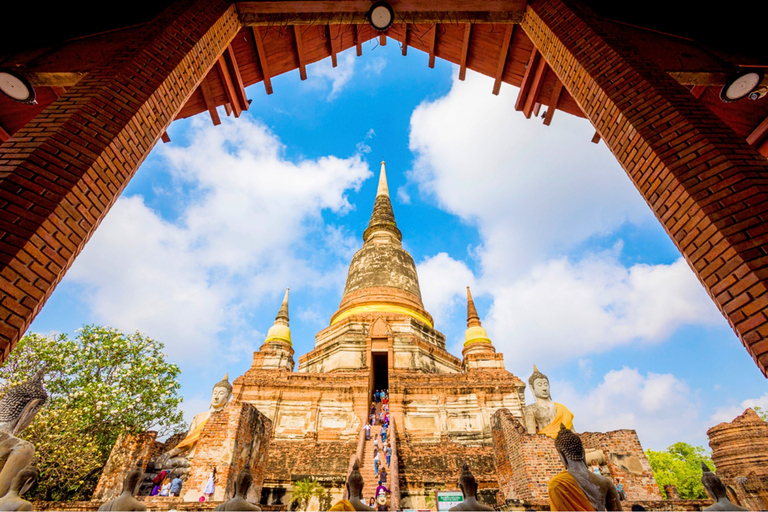 From Bangkok: Private Ayutthaya Temple Tour with Boat Cruise