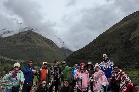 Cusco5-d: RainbowMountain, Humantaylake&Machu Picchu |All in