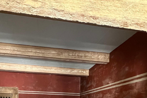 Minoan Crete: Private Tour of Knossos with a Certified Guide Minoan Crete: a private tour by a certified guide in Knossos