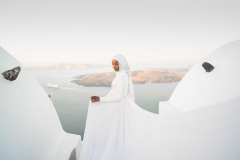 Santorini: Imerovigli Professional Photoshoot in Blue Dome