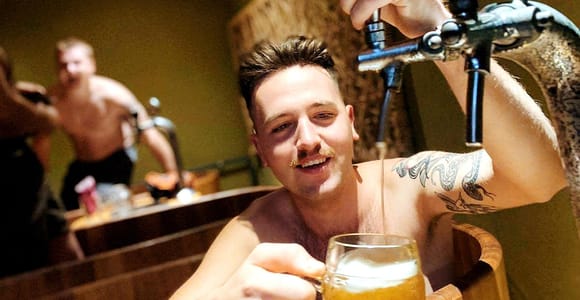 Budapest: Stag & Hen Beer Spa Party at Lukács Bath