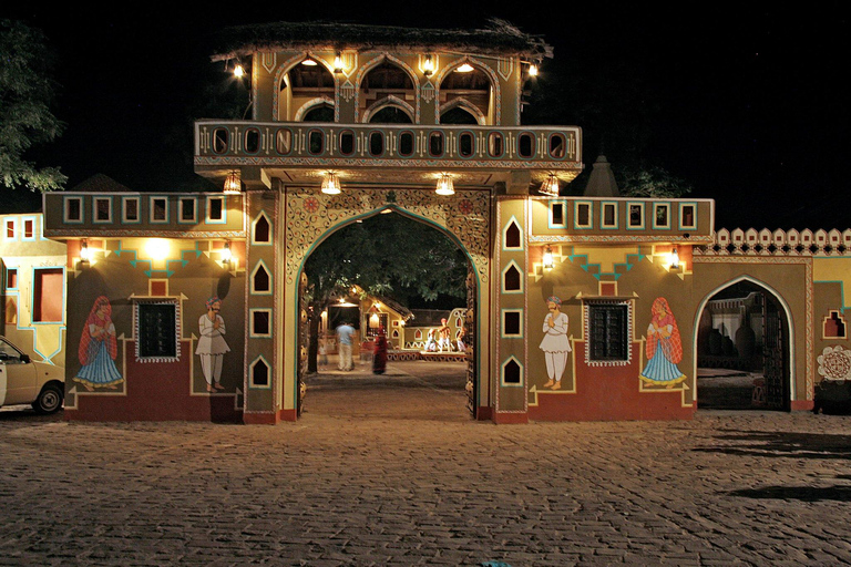 Jaipur: Tour culturale serale e cena a Chokhi Dhani