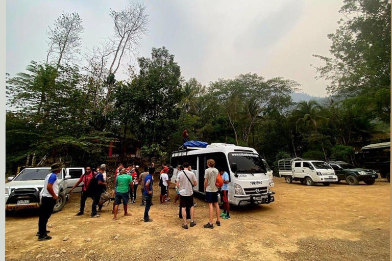 Flores: Traslado Desde Flores a Semuc Champey, Lanquin Exclusivo Turismo