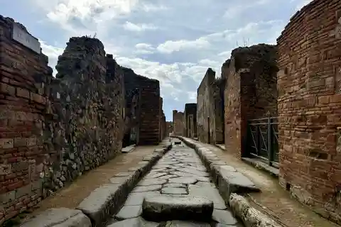 Private excursion to Pompeii and to Vesuvius