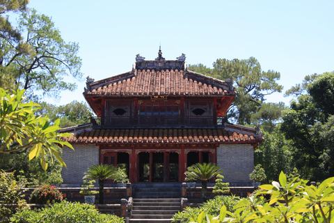 Hue: Perfume River Dragon Boat Cruise Pagoda & Tombs Visit With English Speaking Tour Guide