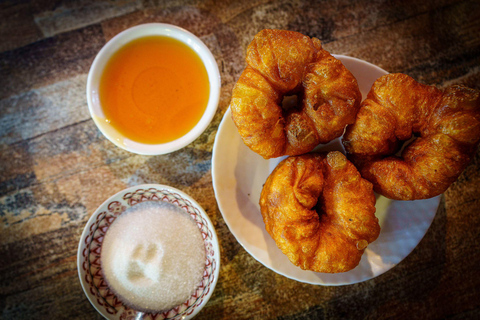 Marrakech: Local Food Tasting Tour with a Guide