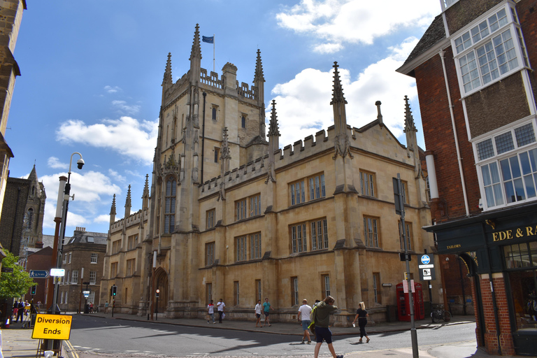 From London: Cambridge Guided Day Trip by Train with Tickets