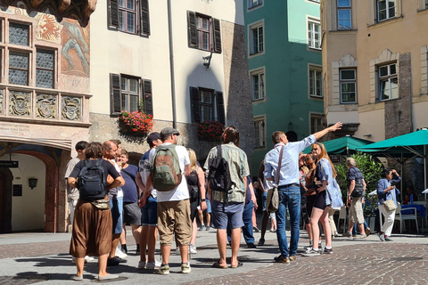 Innsbruck - &quot;Welcome Tour&quot; av Per Pedes. Guidad stadsvandring.Innsbruck - &quot;Welcome Tour by Night&quot; Per Pedes Guide Clemens