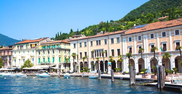 Salò: Private Guided Walking Tour with Lake Garda Views