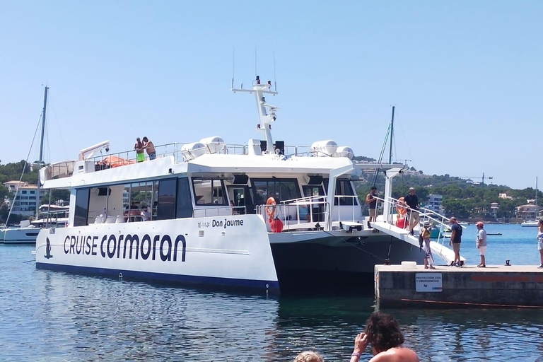 Mallorca: Passeio de catamarã de 2 horas pelo litoral e pelas Ilhas MalgratDe Playa Tora - à Tarde