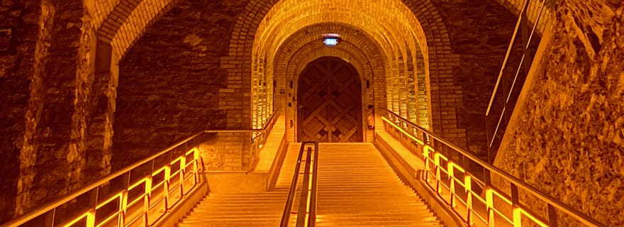 Grand Vintage Private Champagne Moet Chandon Veuve Clicquot