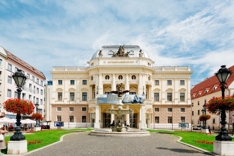 Ab Wien: Tagesausflug nach Bratislava per Bus und SchiffTour auf Englisch