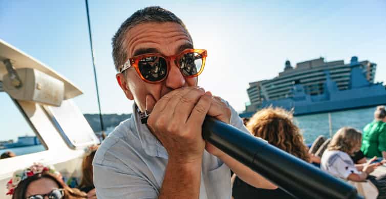 Barcelona: Sunset Catamaran Cruise with Live Music photo 10