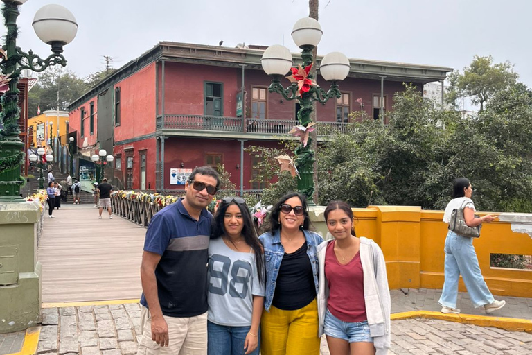 Lima: Private Tour of Barranco, La Herradura, and the Pachacámac Sanctuary