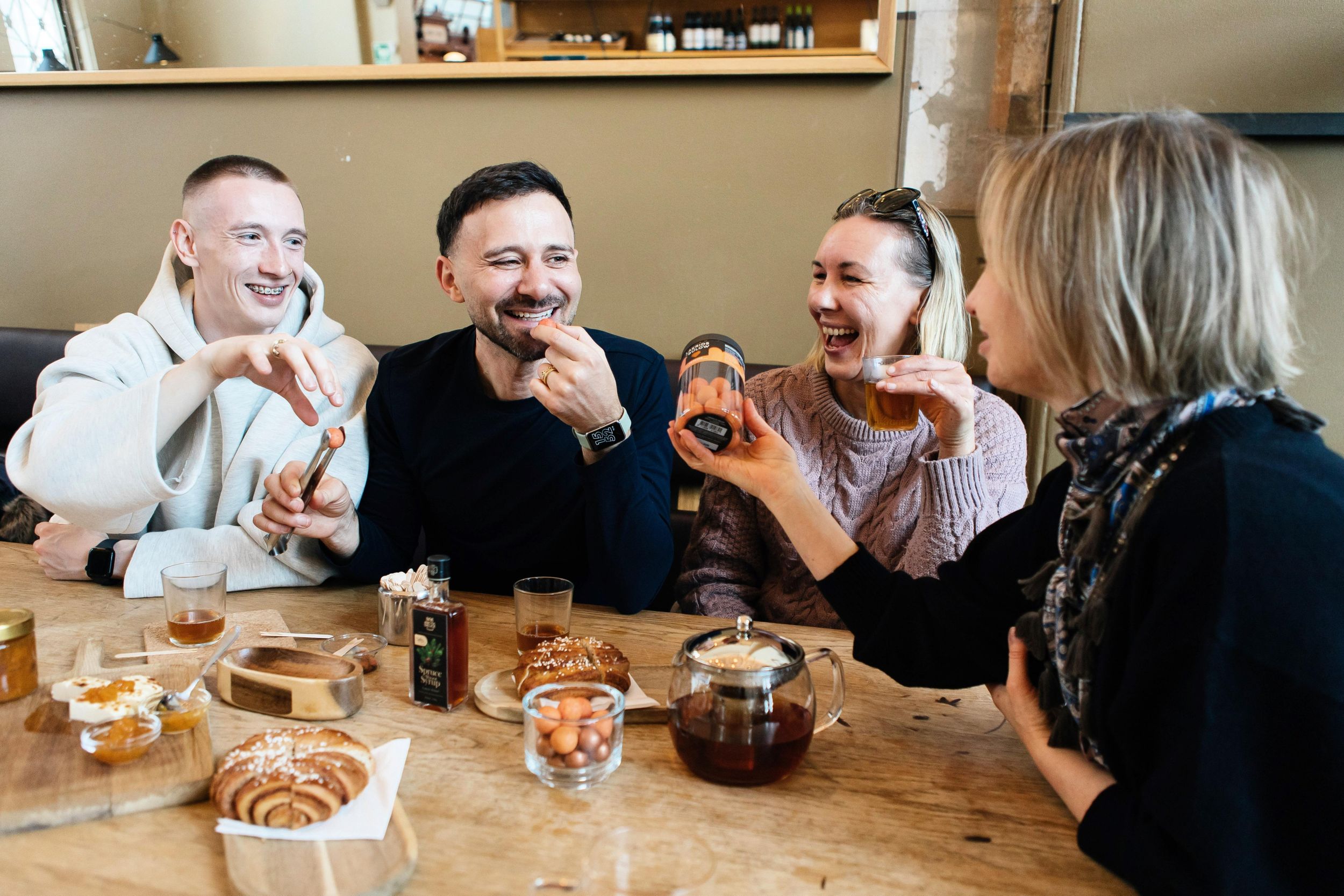 Foodtour mit Rooftop-Bar-Besuch in Helsinki