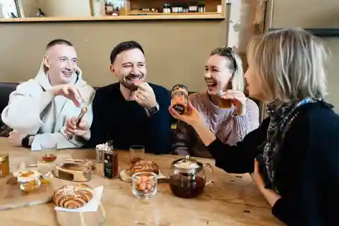 Tour gastronômico com visita ao Rooftop Bar em Helsinque