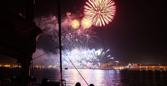 Lisbon: Portuguese New Year’s Eve Celebration on the Tagus