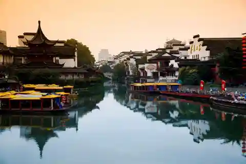 Nanjing: President Palace, Niushou Mountain & Qinhuai River