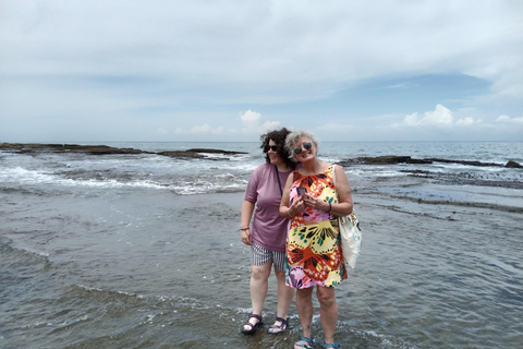 Negombo: Private Tuk-Tuk Tour –Temples, Markets & Local Life