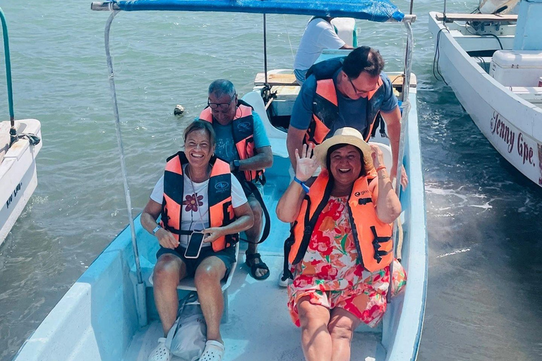 From Cancun: Rio Lagartos and Las Coloradas Day Trip