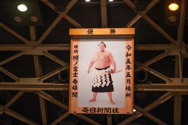 Tokyo: Ryogoku Grand Sumo Tournament Premium S Seat Ticket