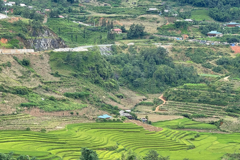 Red Dao Village Trek and Herbal Bath