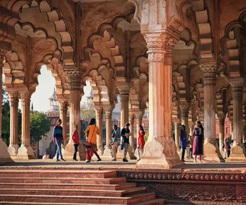Delhi/Agra/Jaipur : One way Taxi/Cab