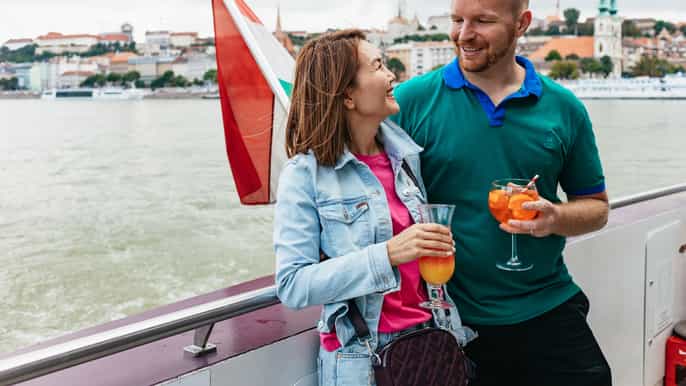 Budapest: Danube Sunset Cocktail Cruise