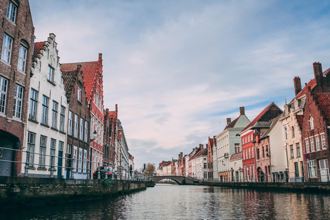 Bruges: Express Walk with a Local in 60 minutes 90 min - Walking Tour