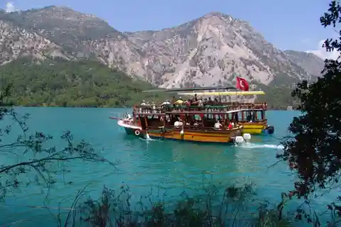Côté : Excursion en bateau sur le lac vert, baignade et barrage d'Oymapinar