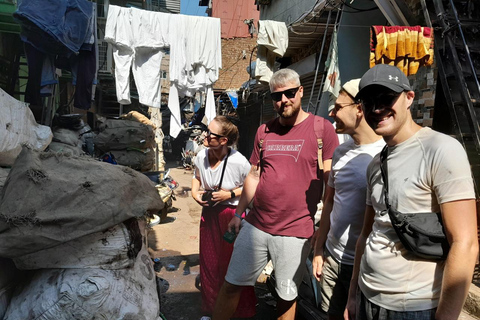 Mumbai : visite guidée du bidonville de Dharavi avec un guide localEn privé : Promenade guidée dans le bidonville de Dharavi avec un guide local