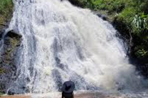 Nairobi: Kerurumo Waterfalls Day Trip with Picnic