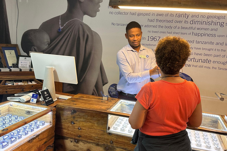 Tour del mercato Maasai di Arusha e del Museo della Tanzanite