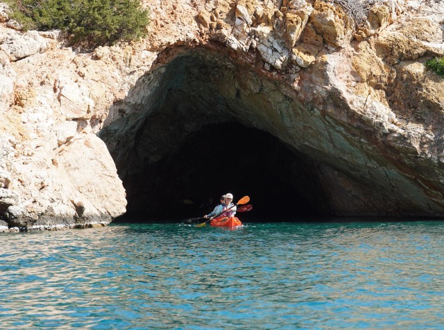 Visit Naxos Rina Cave Sea Kayak Tour with Snorkeling and Picnic in Naxos