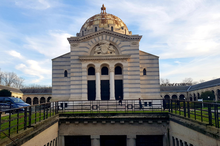 Père-Lachaise : histoires et mystères contés par un comédien En français