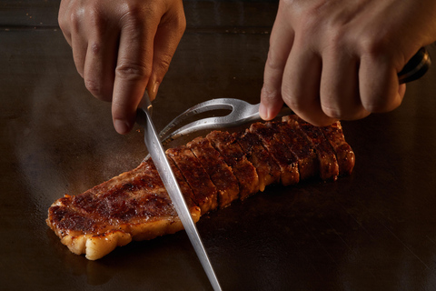 Bangkok: Okura Cruise - Luxury Japanese Dinner Cruise ‘Umi 海’ Teppanyaki (8-course experience)