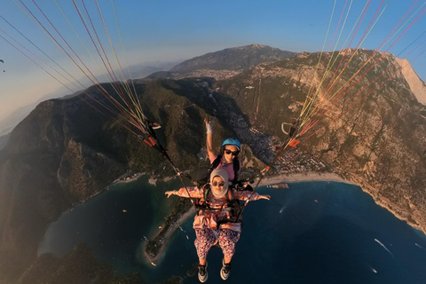Tandem Paragliding in Fethiye, Oludeniz | Female Pilot