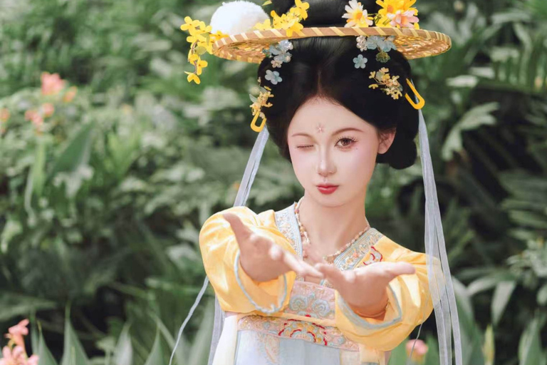 Guangzhou: Hanfu Rental and Photography Experience Hanfu Rental Only