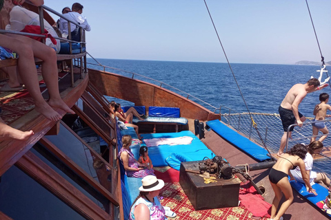 Alanya: Hidden Caves & Cleopatra Beach Catamaran Cruise Without Hotel Transfer