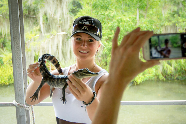 New Orleans: Swamp Boat Ride & Whitney Plantation Tour
