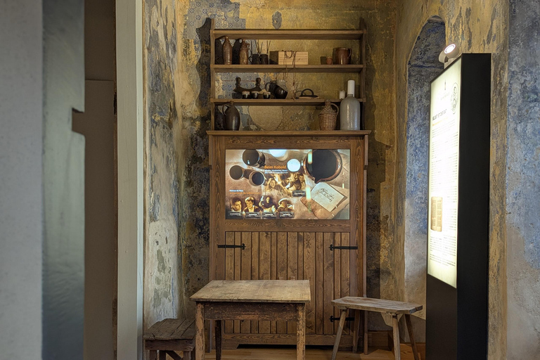 Saalfeld: Fairy Grotto Tour, Adventure Museum & Historic City Gates