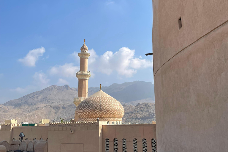 AMOUAGE: Całodniowa prywatna wycieczka do Nizwa i Al Jabal AkhdarCałodniowa prywatna wycieczka do Nizwa i Al Jabal Akhdar