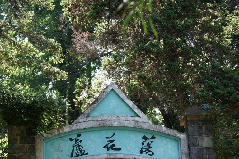 Hangzhou Moganshan Private Day Tour with Local Tour Guide