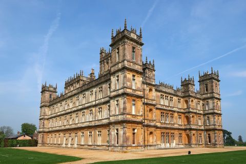 From London: Downton Abbey and Village Coach Tour