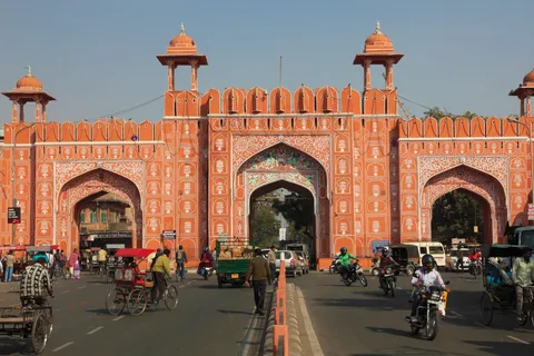 From Delhi : Jaipur Day Tour By Superfast Train