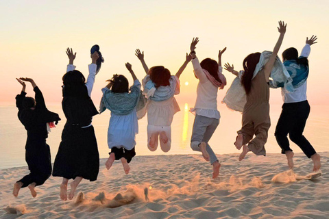 Doha:Inland sea Desert Safari Qatar, Dune Bashing ExperienceGemeinsame Tour mit Wüstensafari, Kamelritt und Binnenseebesuch