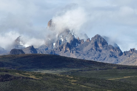 4-Day Mount Kenya Mountaineering Adventure 4-Day Mount Kenya Mountaineering Adventure