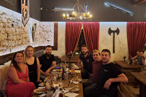 Mostar: Jantar medieval de 3 pratos com bebidas ilimitadas