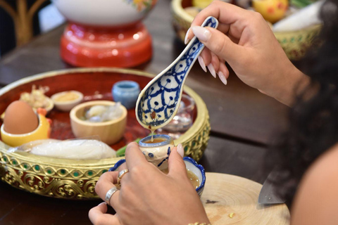 Sathon: Hands-on Thai Cooking Class & Market Tour in Bangkok